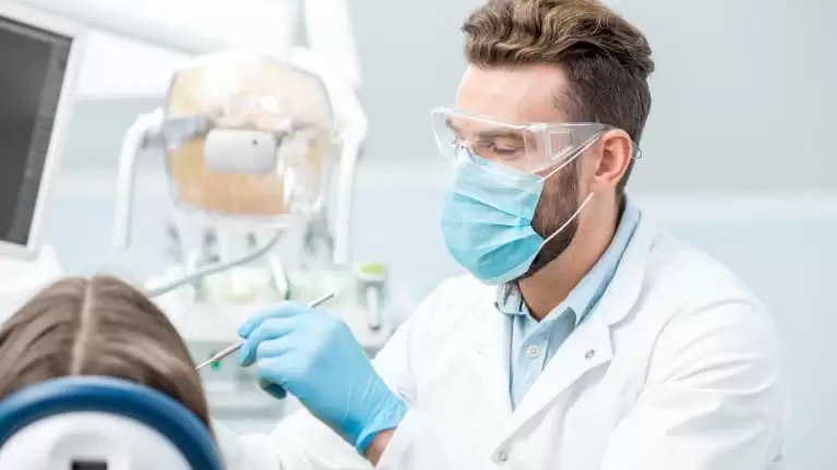 چه درمان های اوژانسی برای رفتن به دندانپزشکی است؟